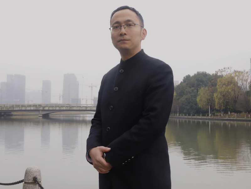 胡行华律师为谭某某挪用公款案辩护，当事人成功获缓刑